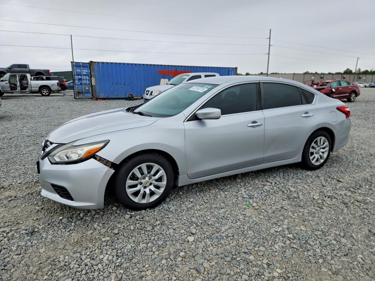 Salvage Nissan Altima Image