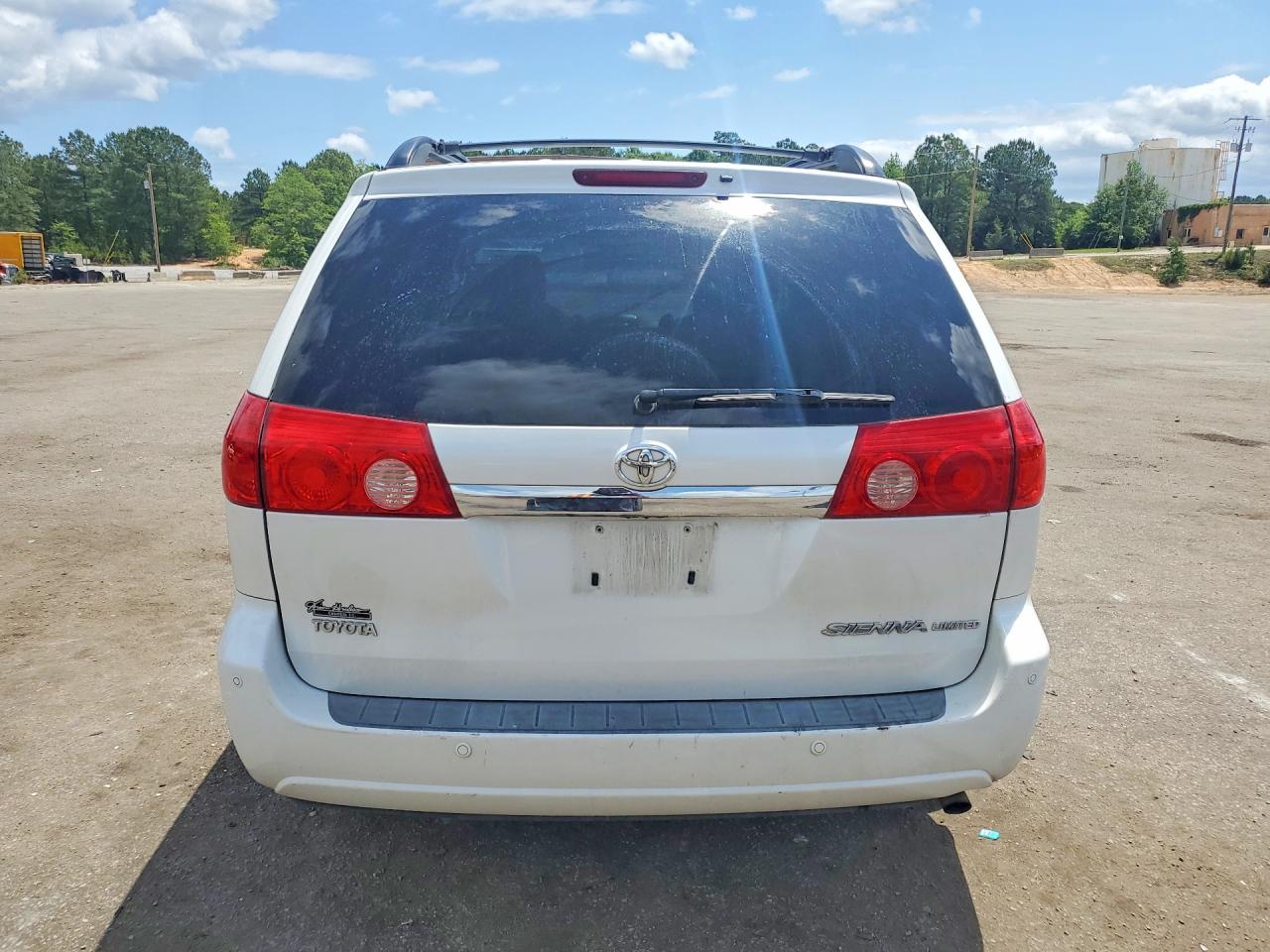 Toyota Sienna Xle Limited 7-passenger