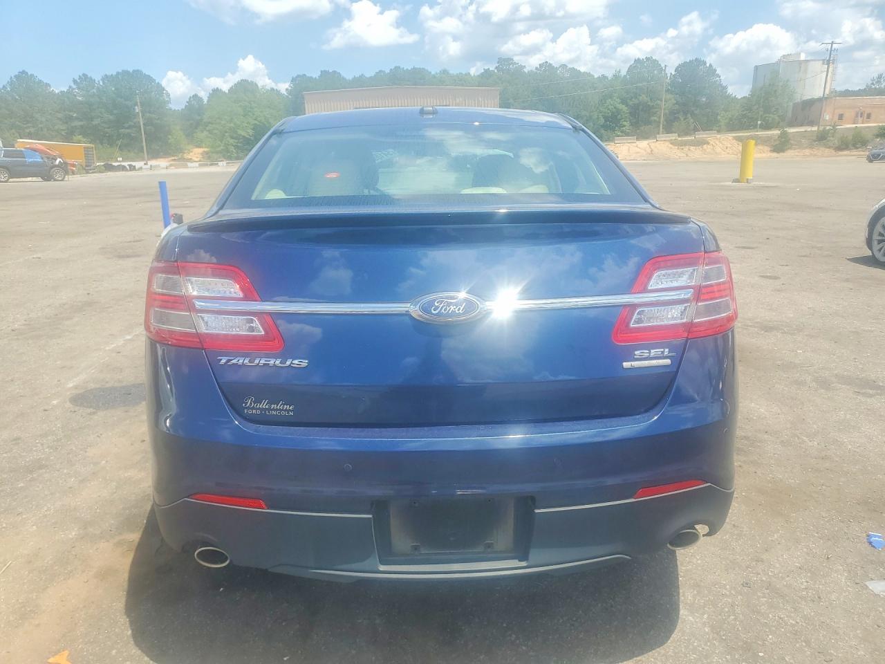 Ford Taurus Sel