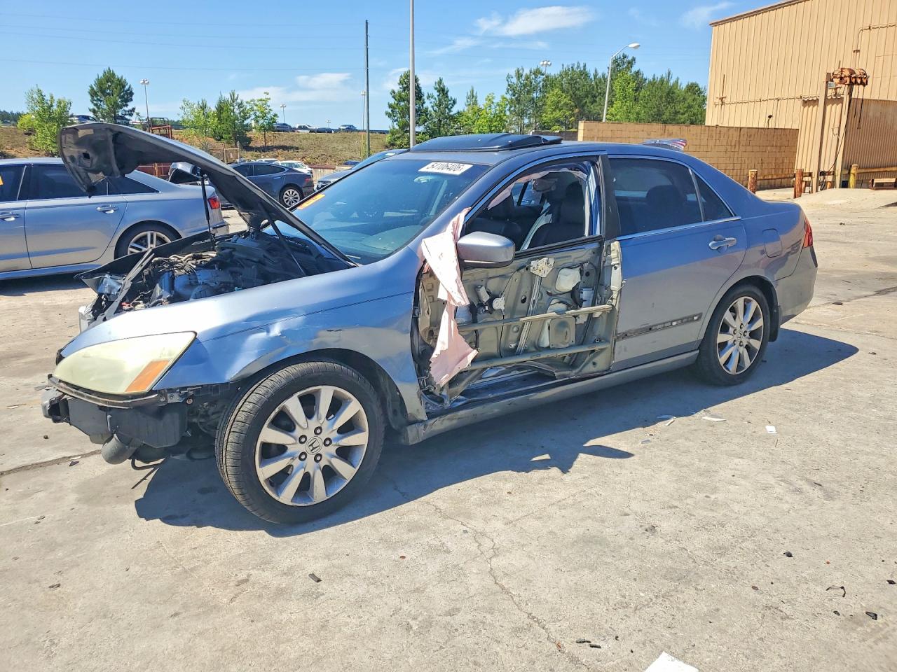 Salvage Honda Accord Image