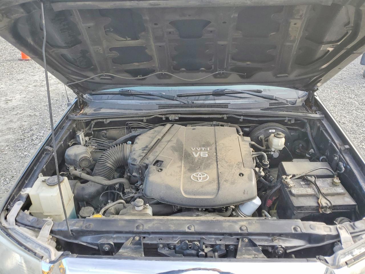 Toyota Tacoma V6