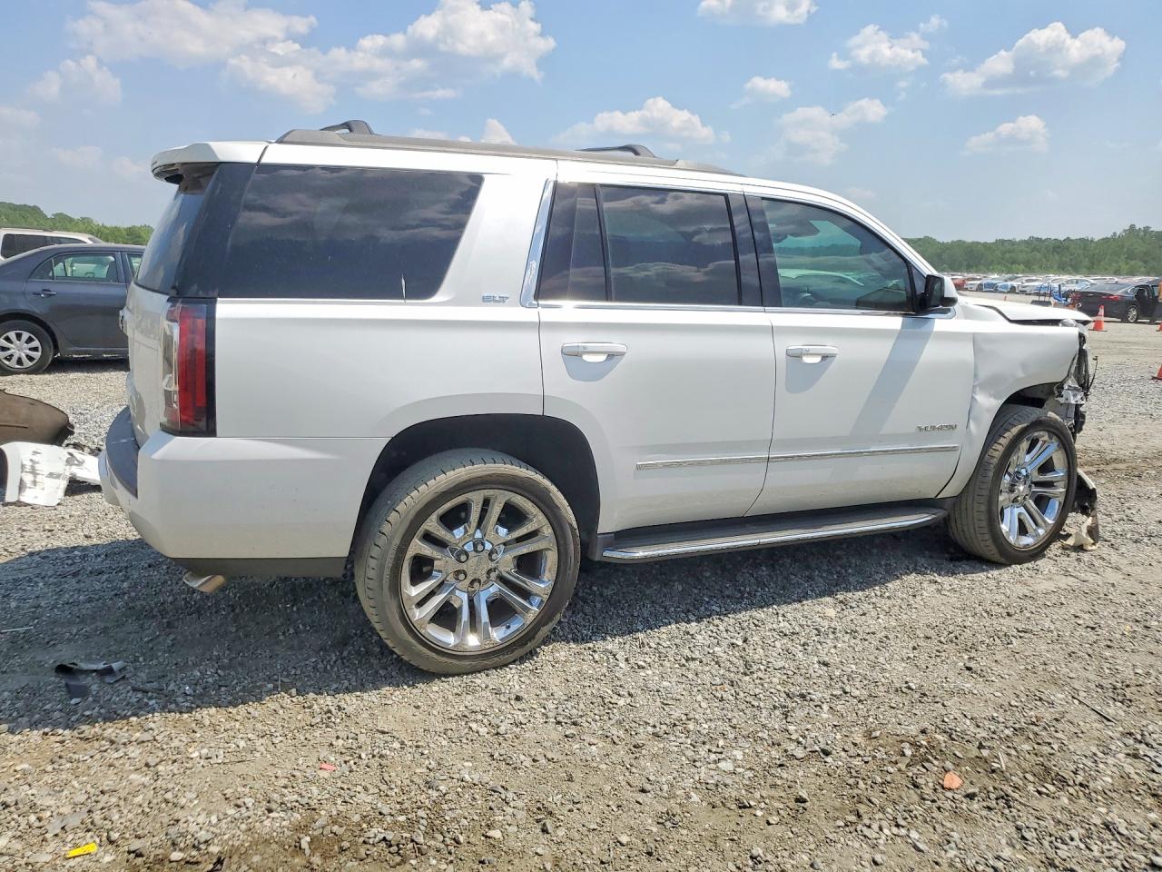 GMC Yukon Slt