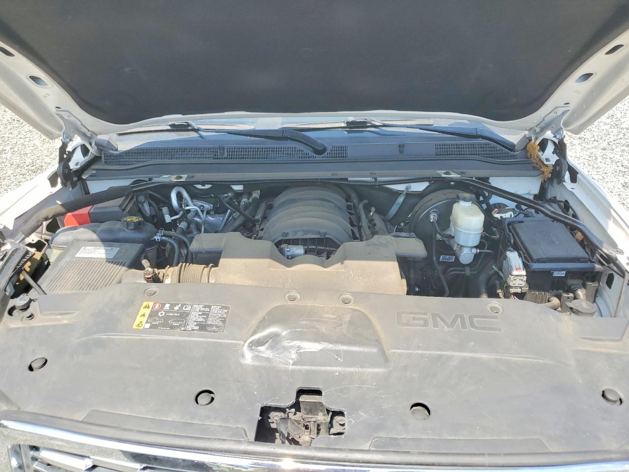 GMC Yukon Slt