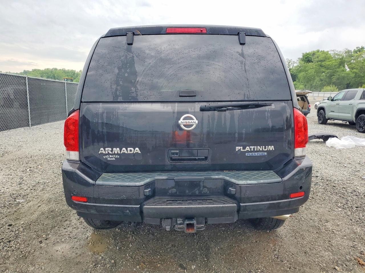 Nissan Armada Sv