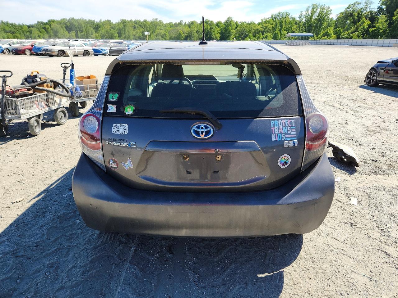 Toyota Prius c Three