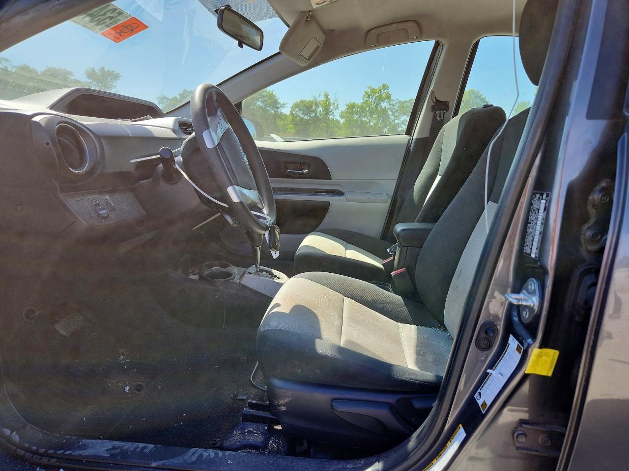 Toyota Prius c Three
