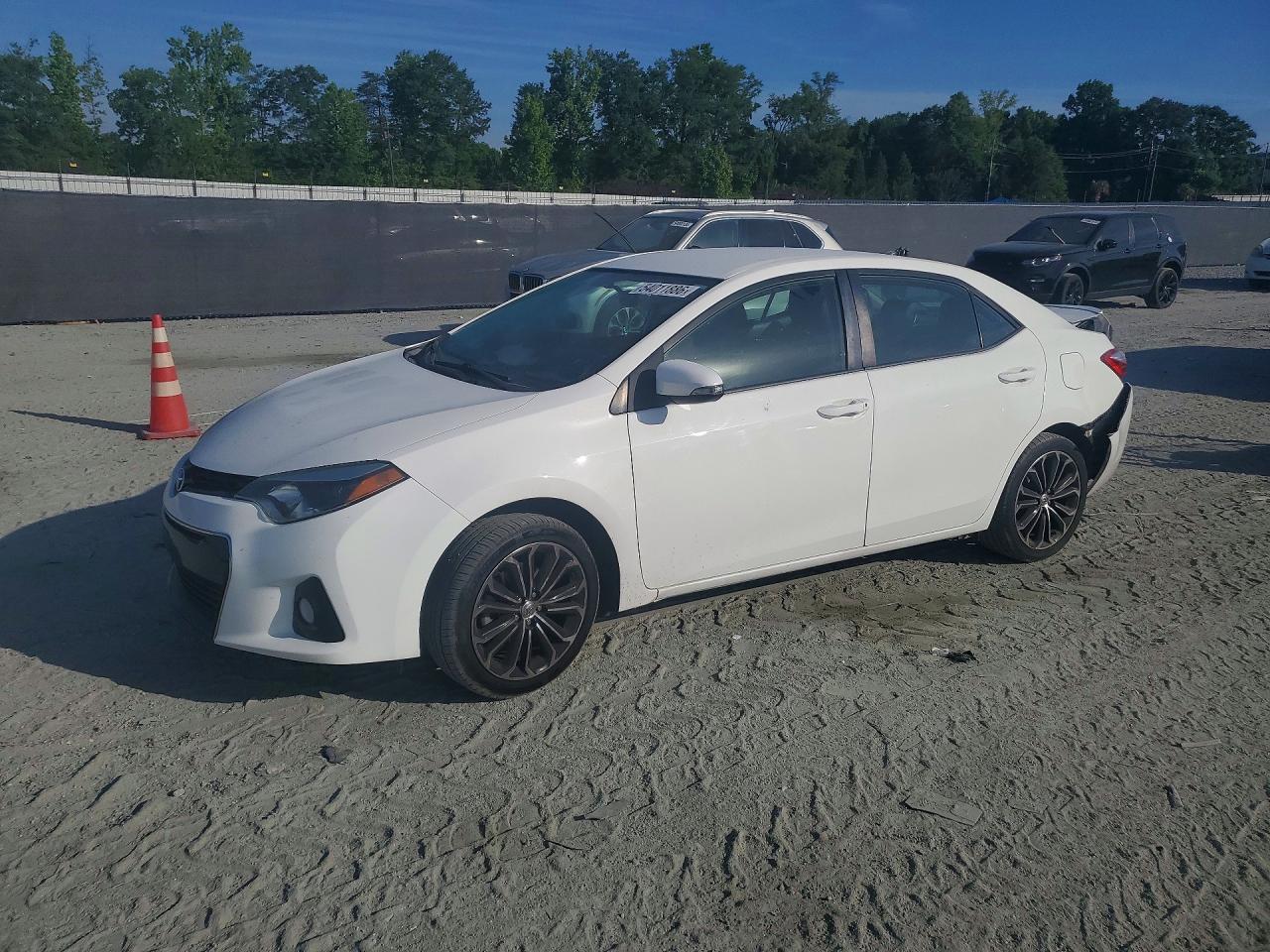 Salvage Toyota Corolla Image