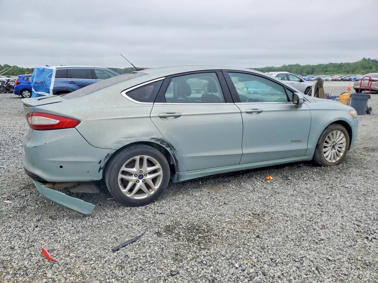 Ford Fusion Titanium Phev