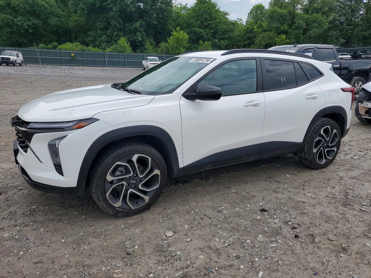 Salvage Chevrolet Trax Image