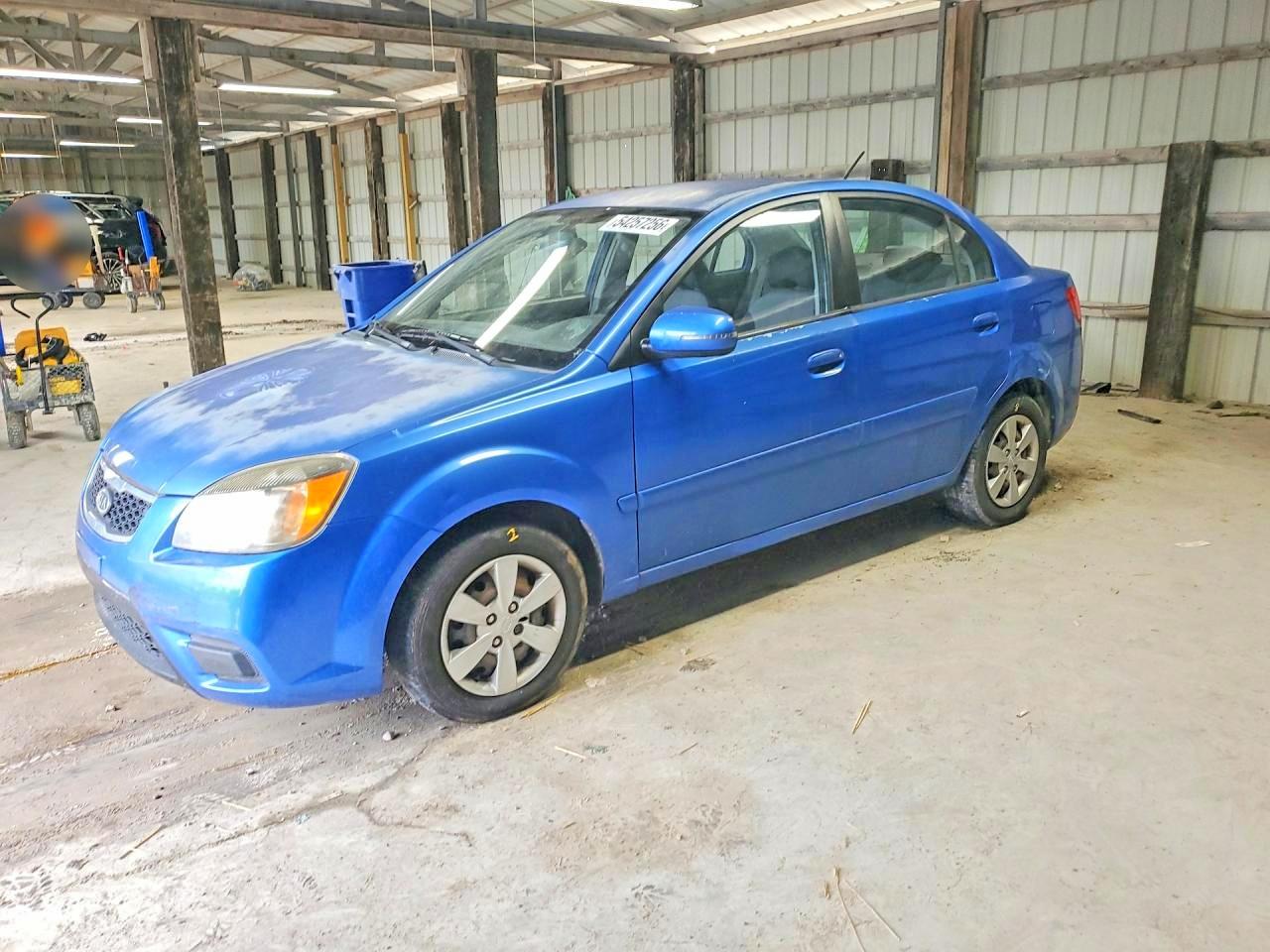 Salvage Kia Rio Image