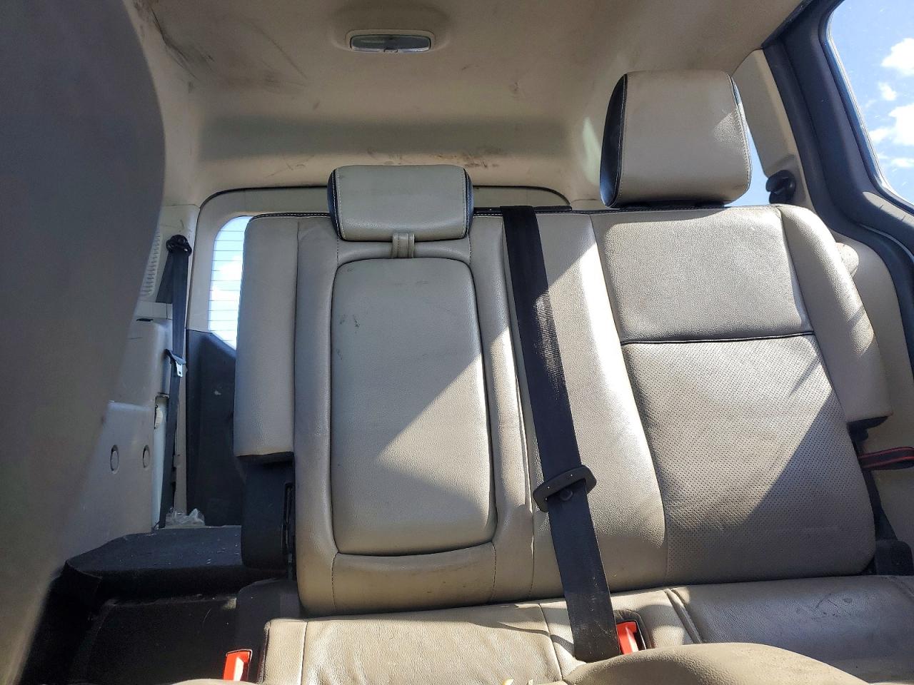 Ford Transit Titanium