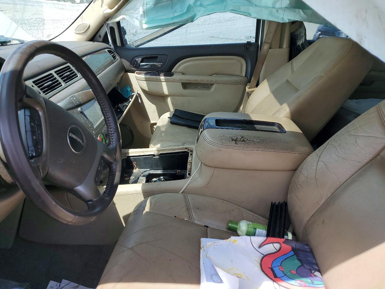 GMC Yukon Denali