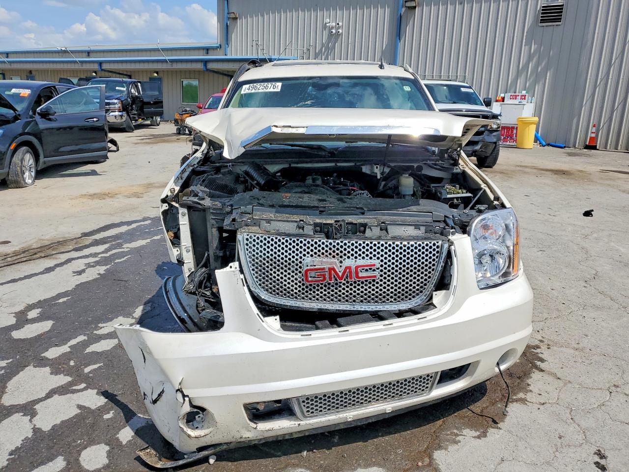 GMC Yukon Denali