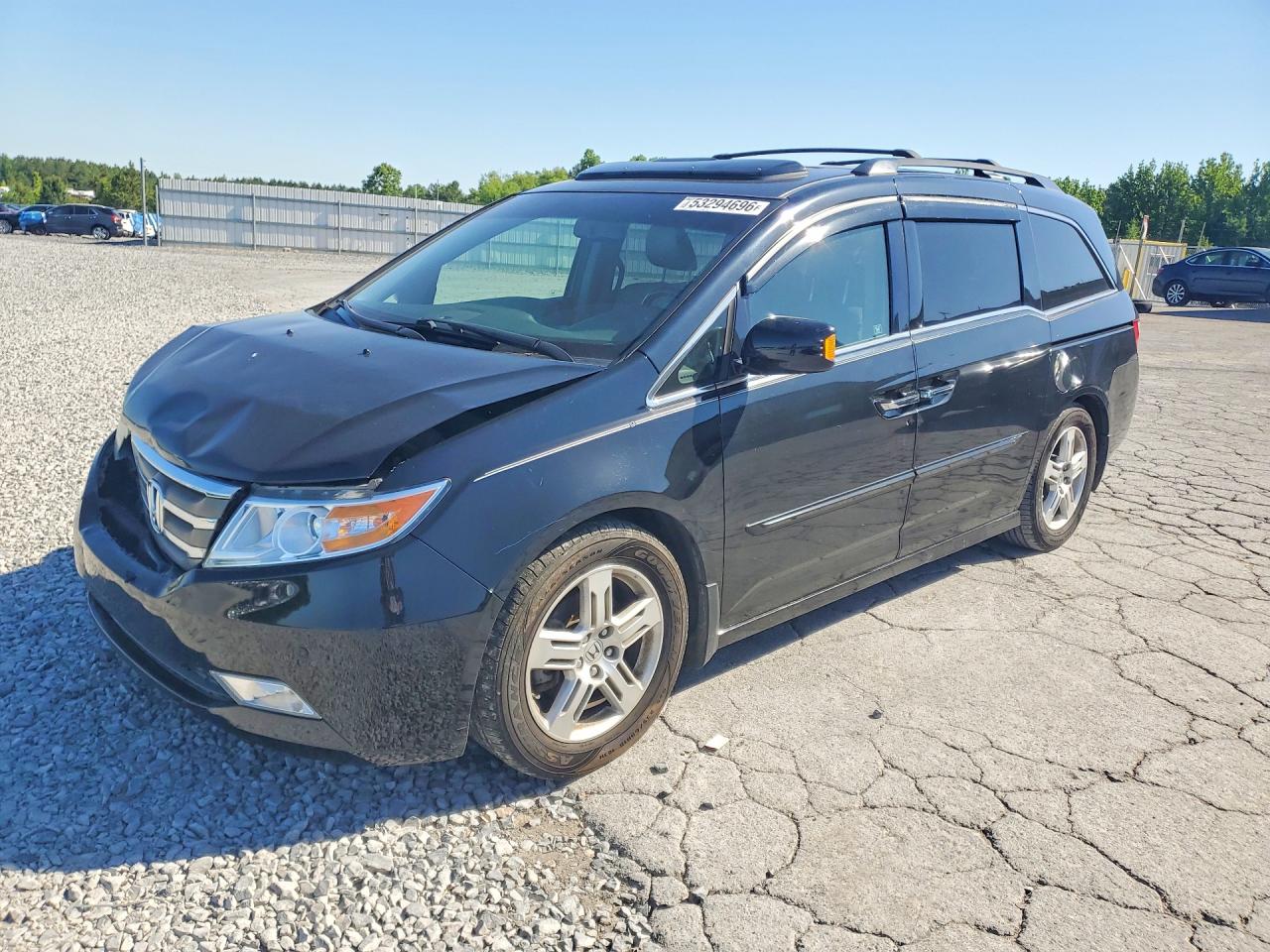 Salvage Honda Odyssey Image