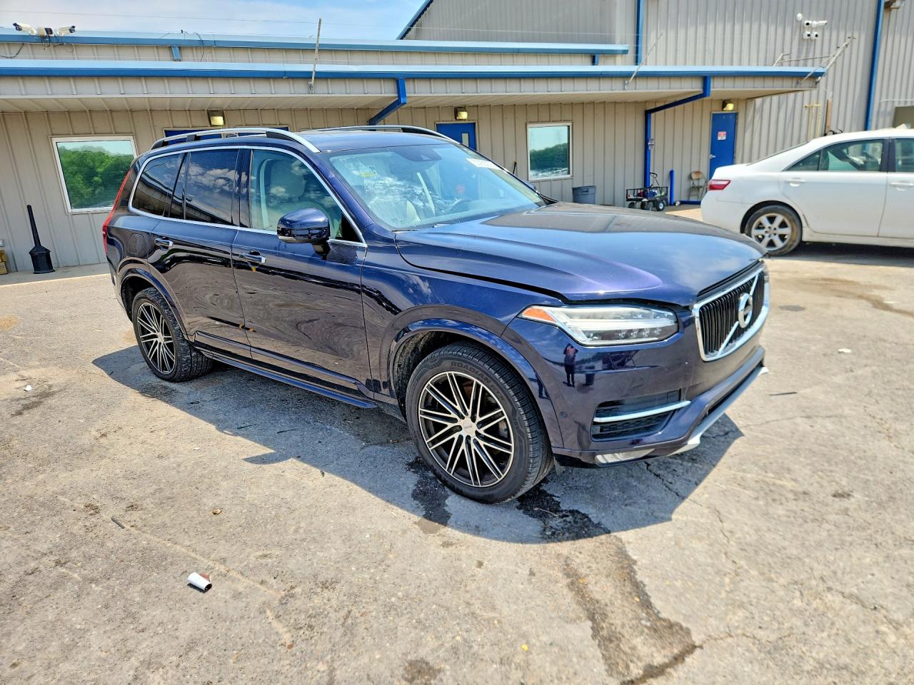 Volvo XC90 T6