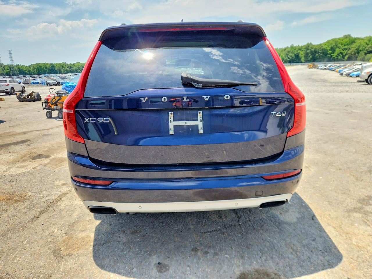 Volvo XC90 T6