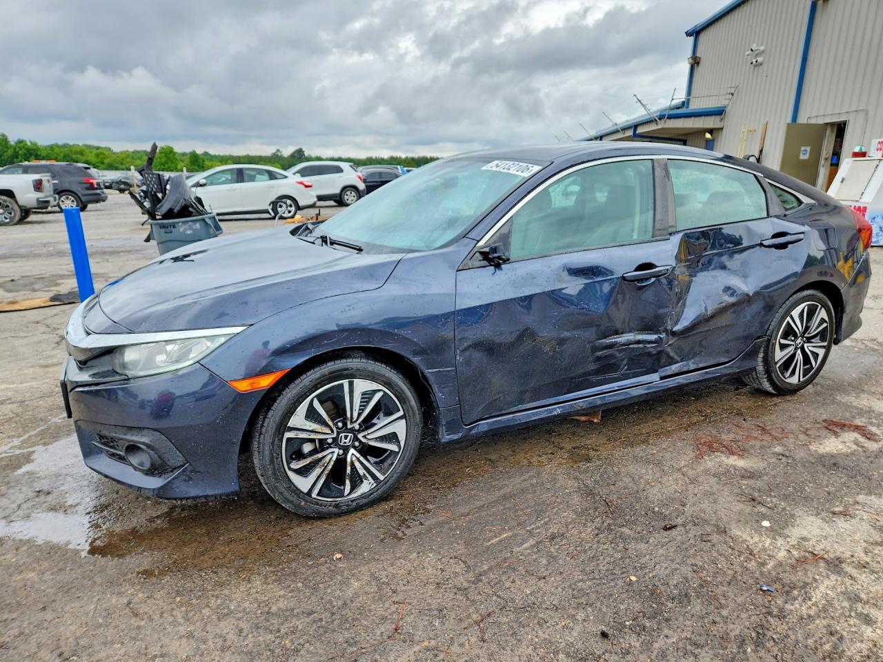 Salvage Honda Civic Image
