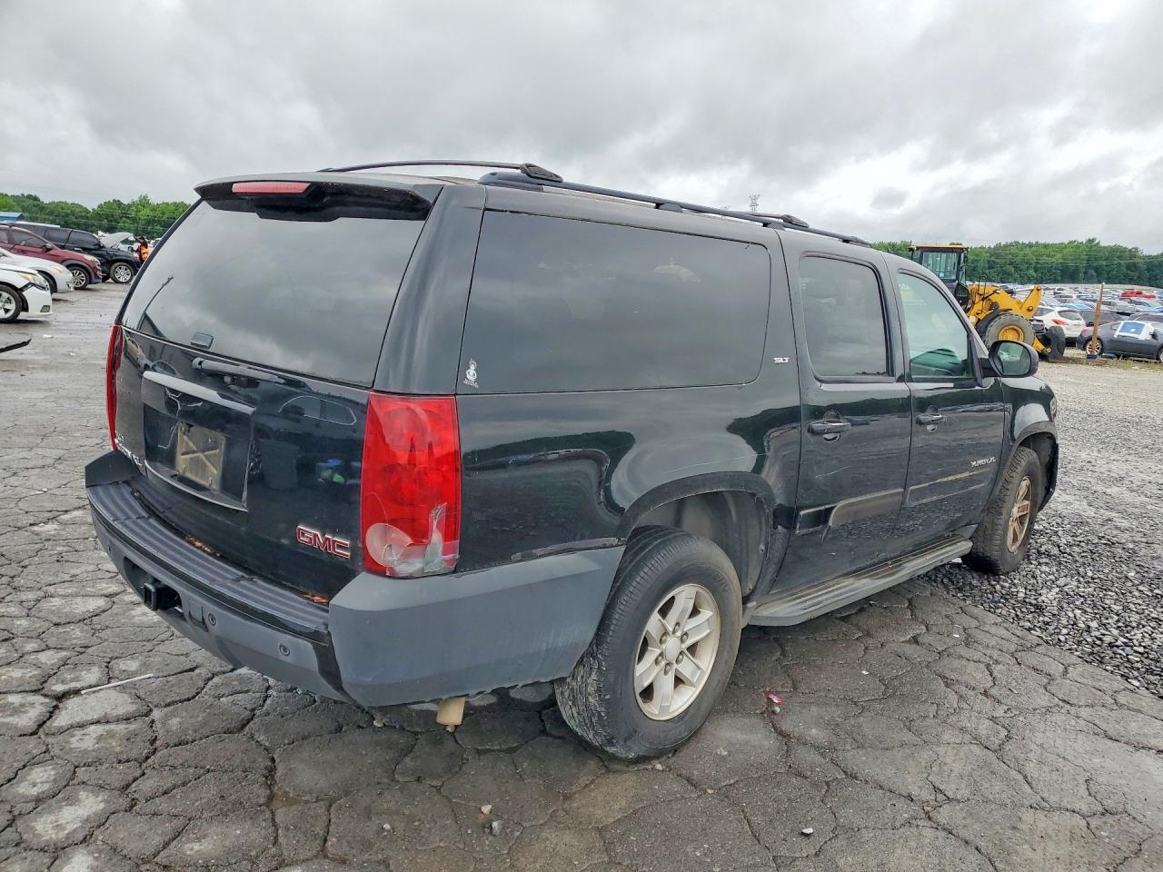GMC Yukon C1500 Slt