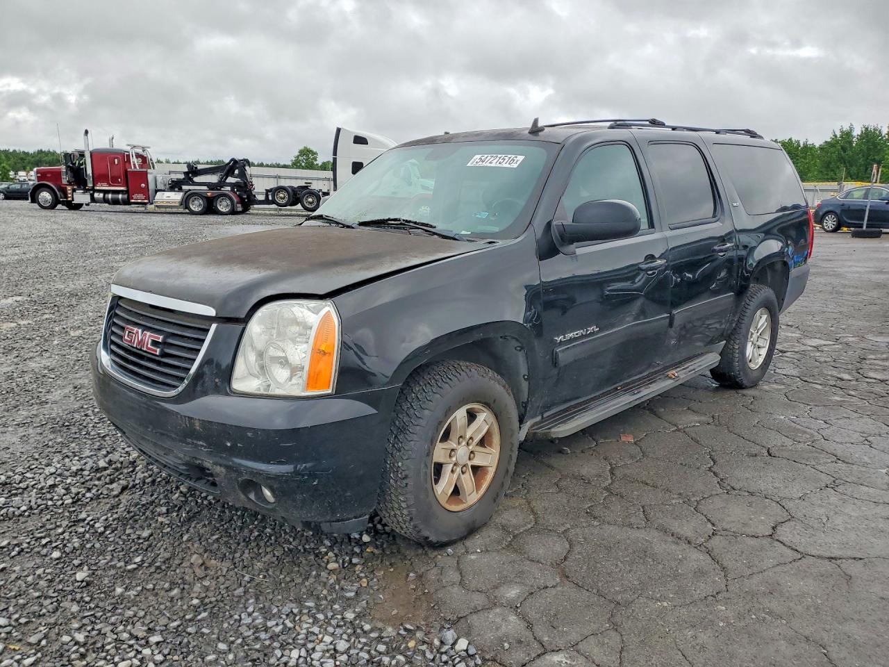 Salvage GMC Yukon Image