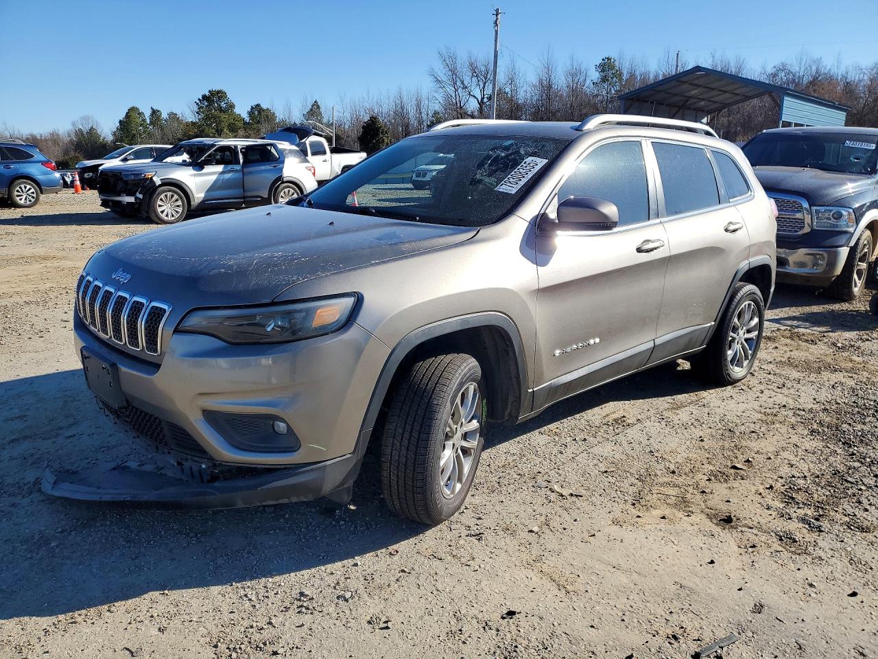 Salvage Jeep Grand Cherokee Image