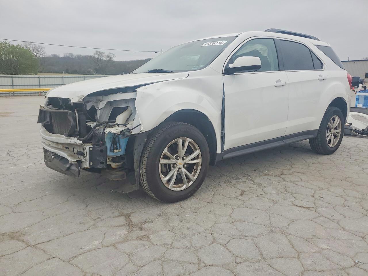 Salvage Chevrolet Equinox Image