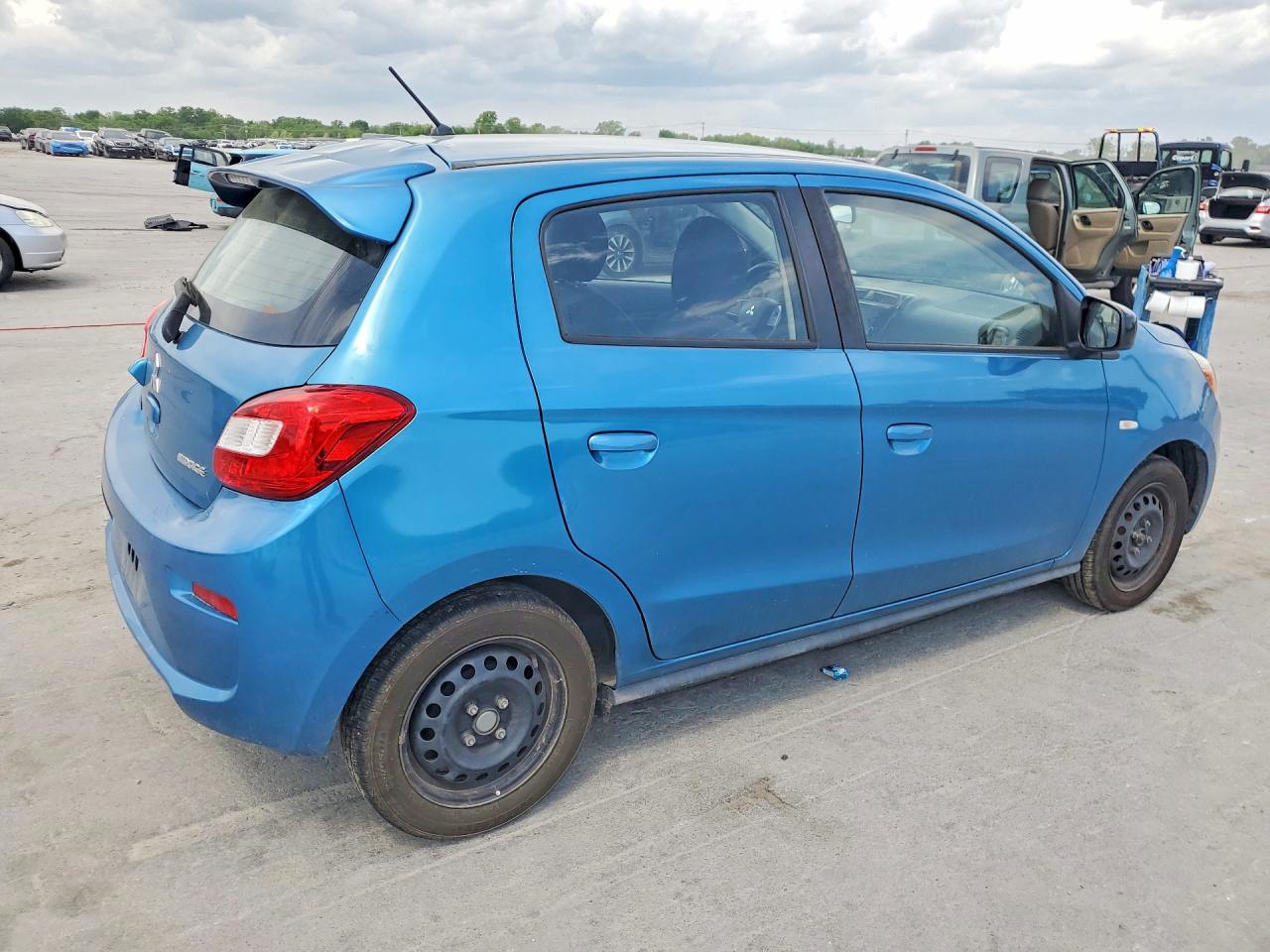 Mitsubishi Mirage Es