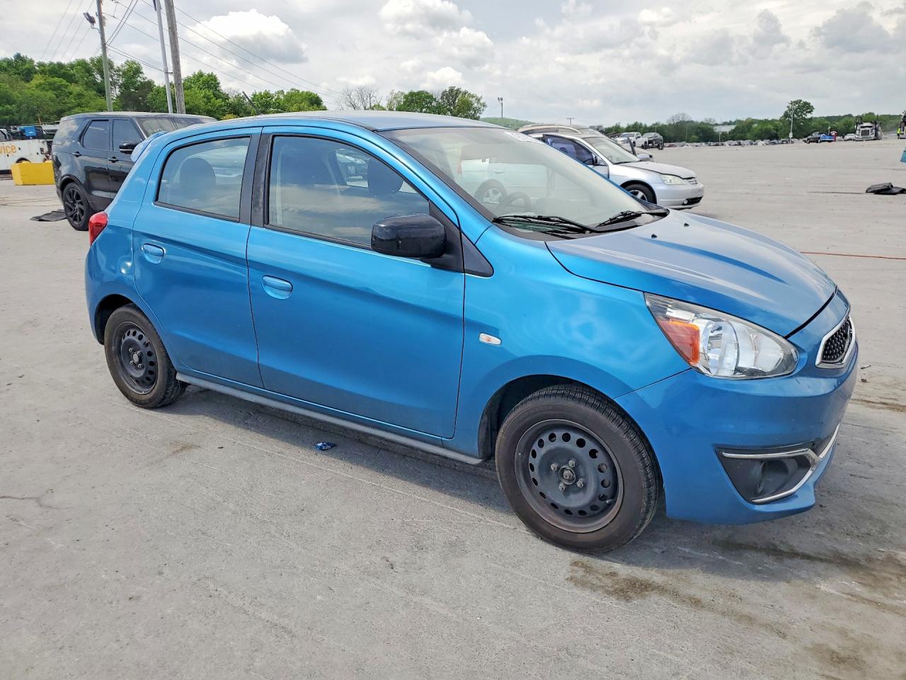 Mitsubishi Mirage Es