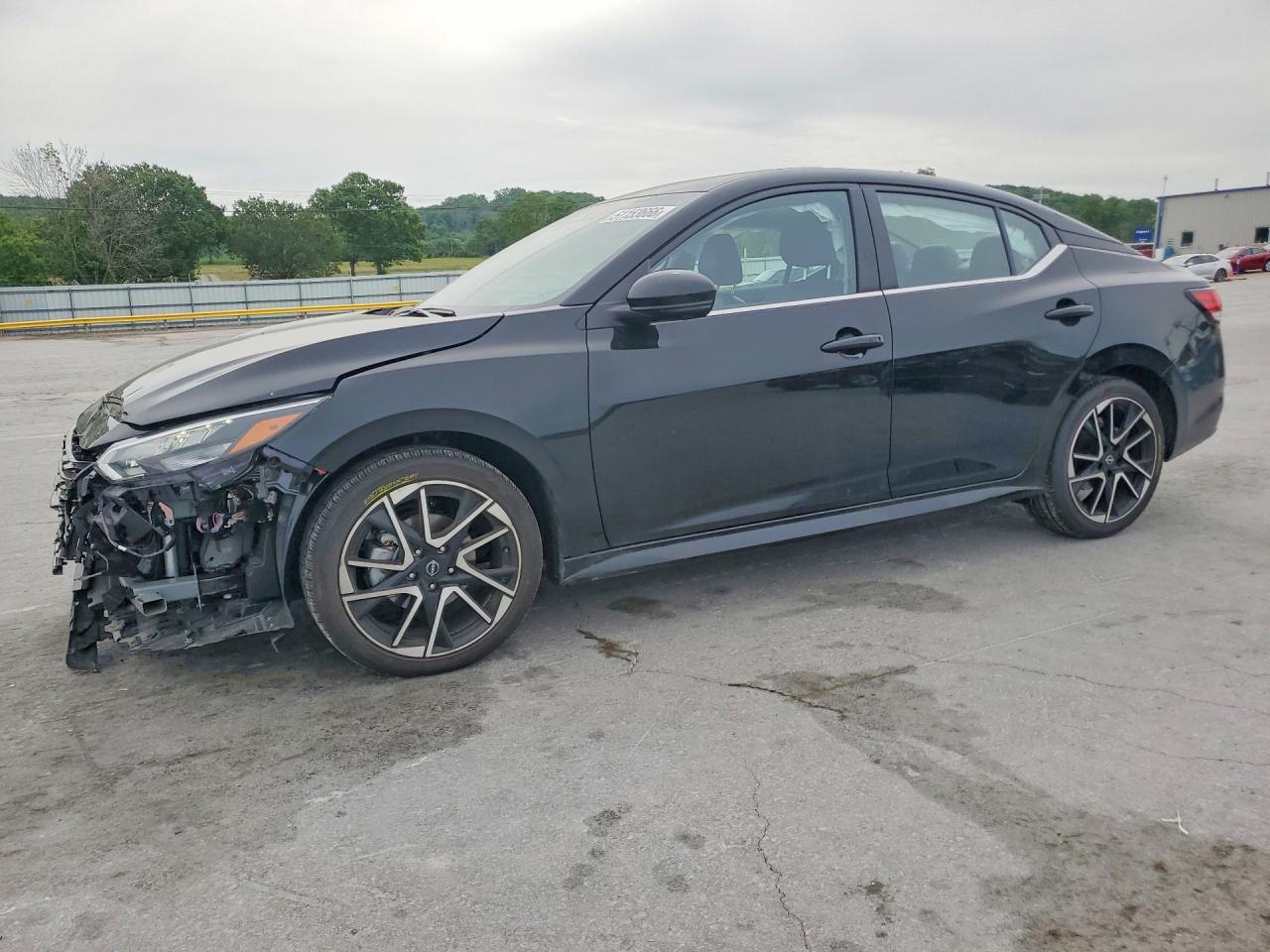 Salvage Nissan Sentra Image