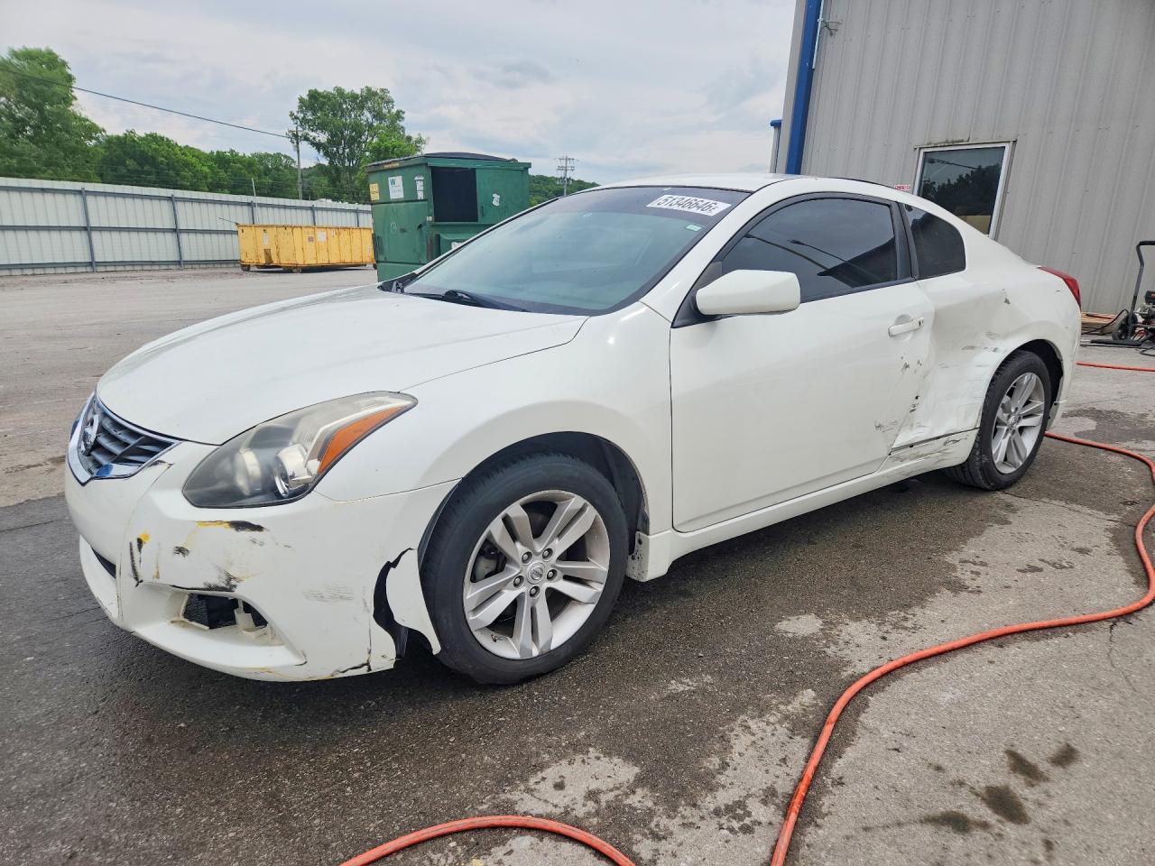 Salvage Nissan Altima Image