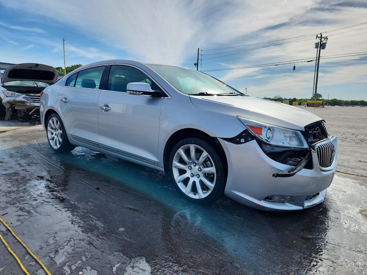 Buick LaCrosse Touring