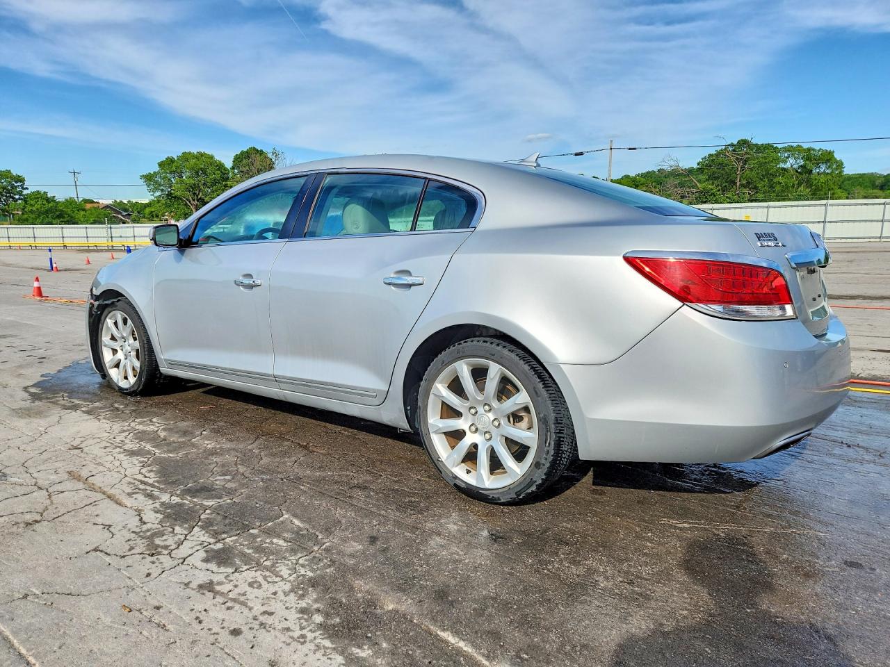 Buick LaCrosse Touring