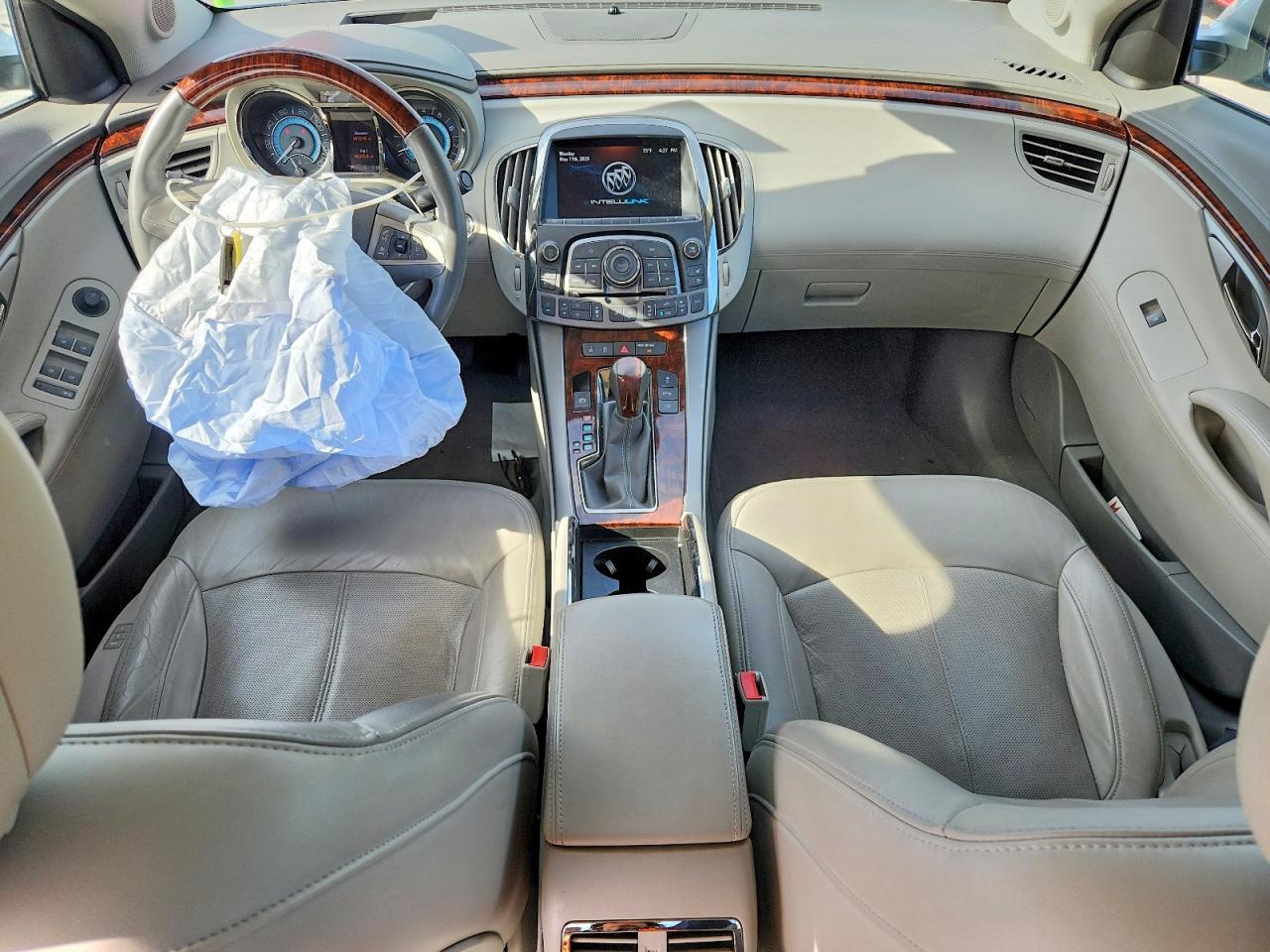 Buick LaCrosse Touring