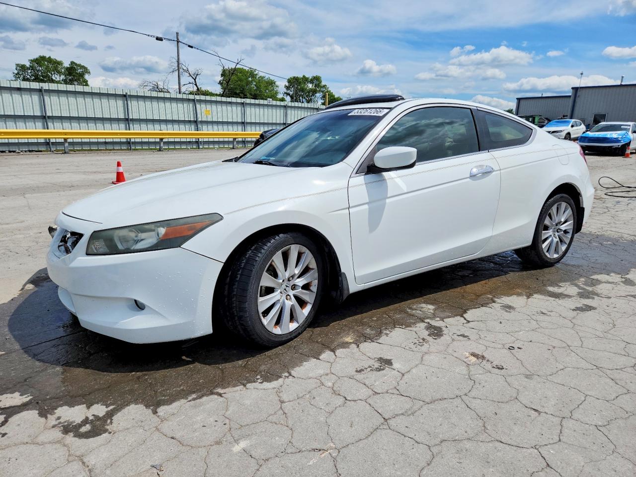 Salvage Honda Accord Image