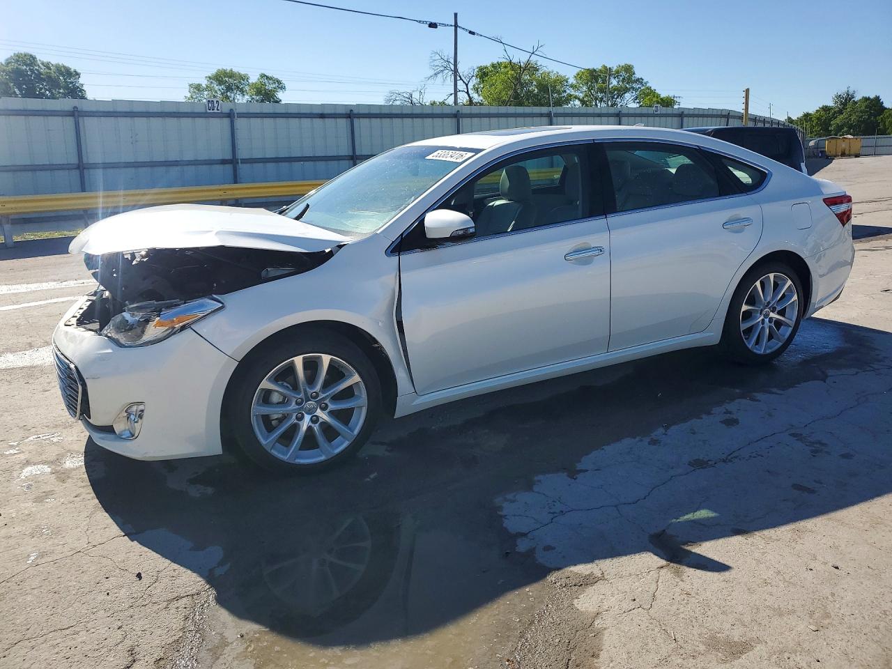Salvage Toyota Avalon Image