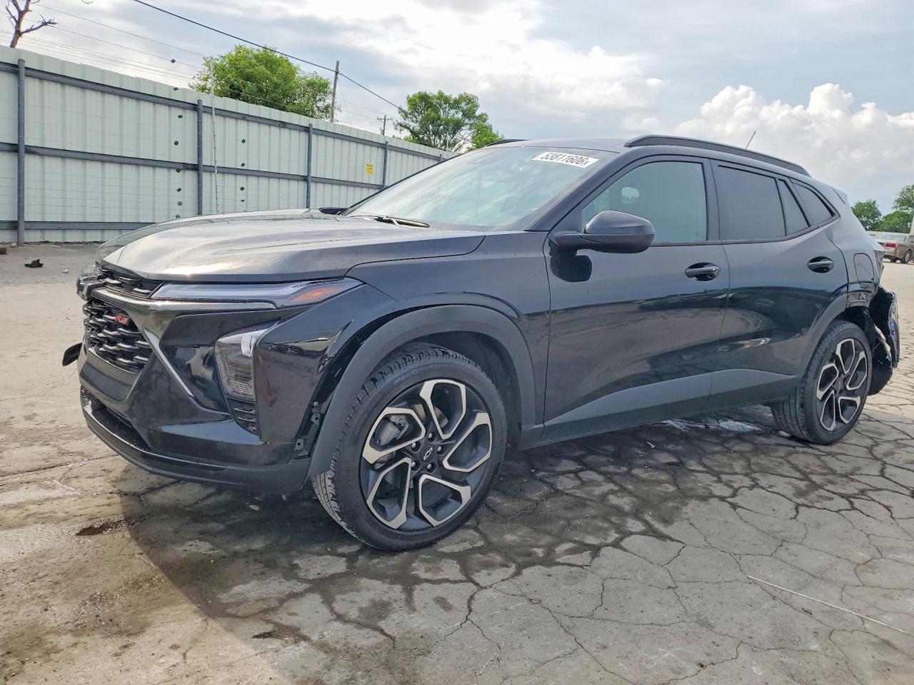 Salvage Chevrolet Trax Image