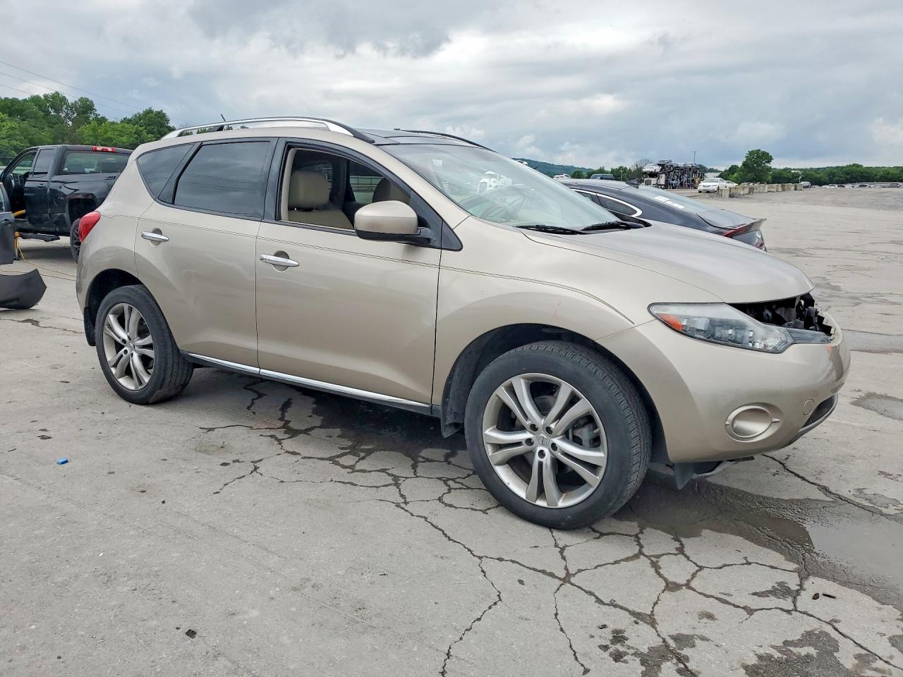 Nissan Murano S