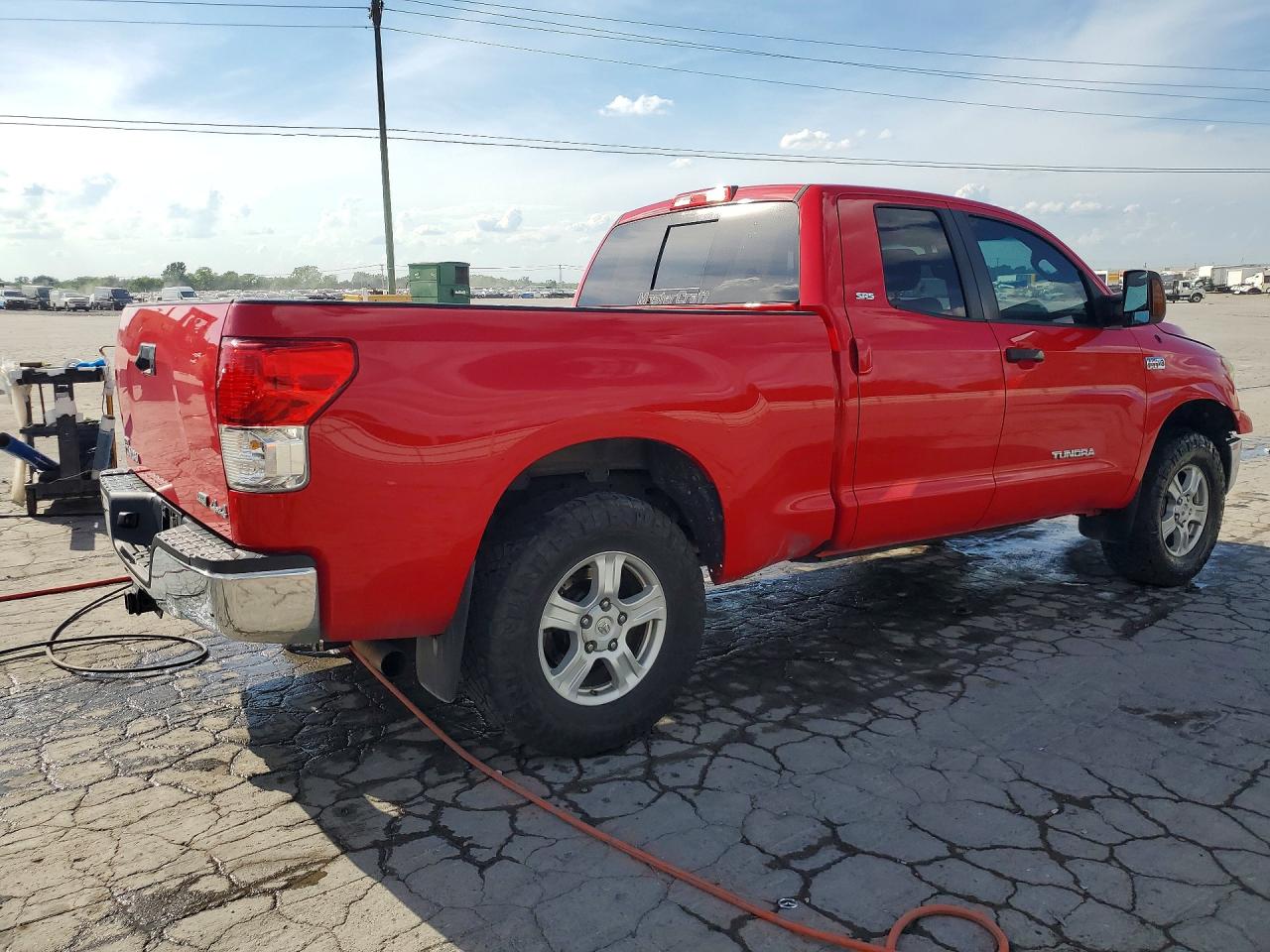 Toyota Tundra Double Cab Sr5