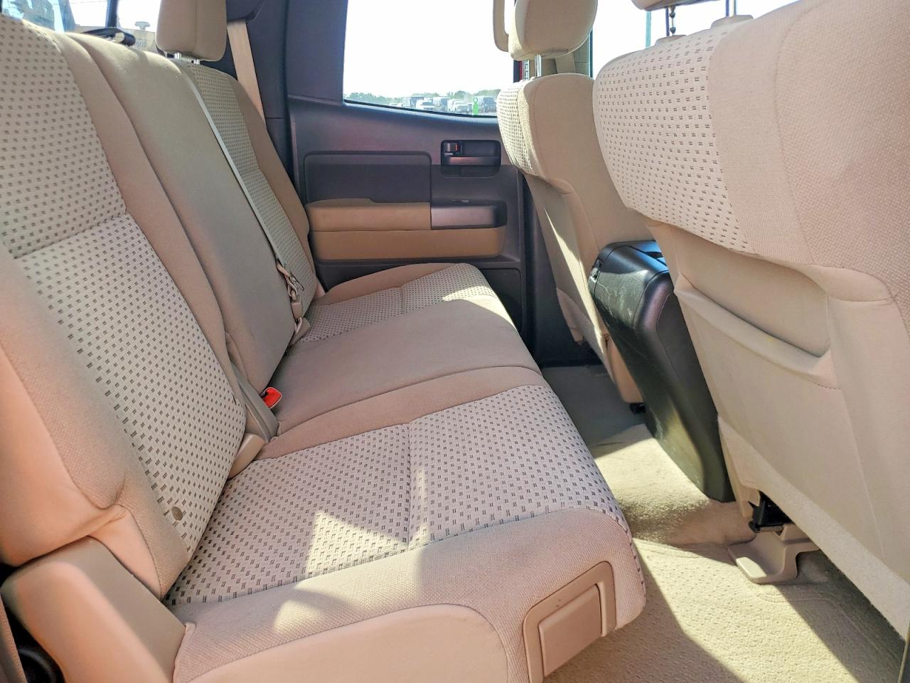 Toyota Tundra Double Cab Sr5