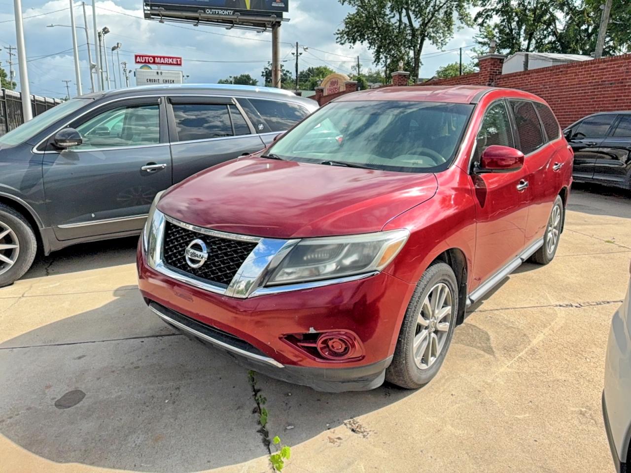 Nissan Pathfinder S