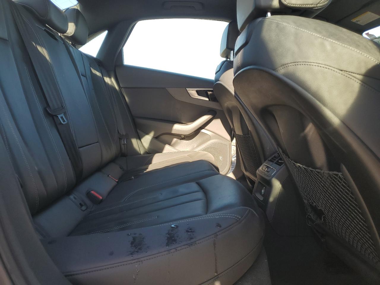 Audi A4 Premium 45