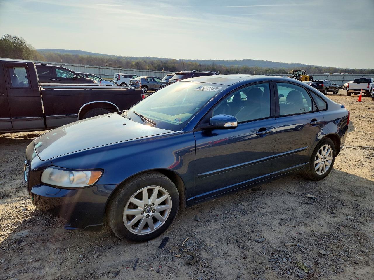 Salvage Volvo S40 Image
