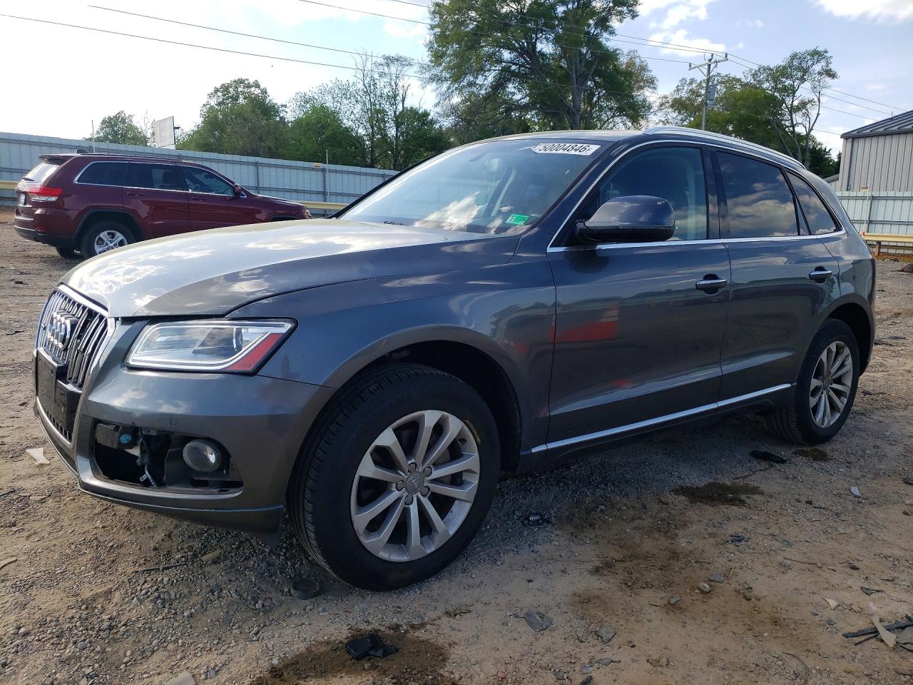 Salvage Audi Q5 Image