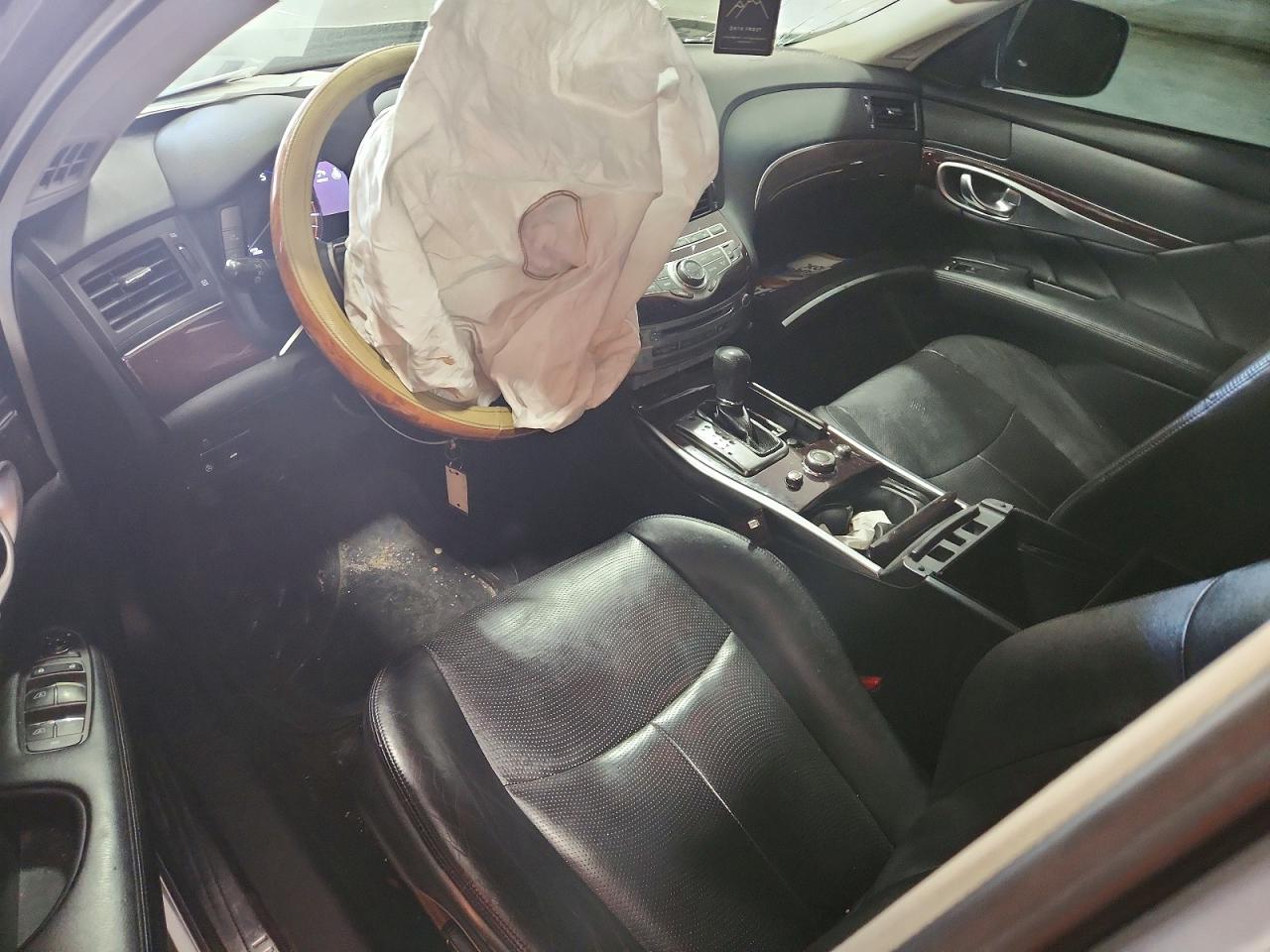 INFINITI M37 X