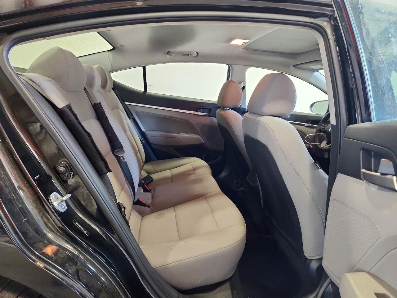 Hyundai ELANTRA Value Edition