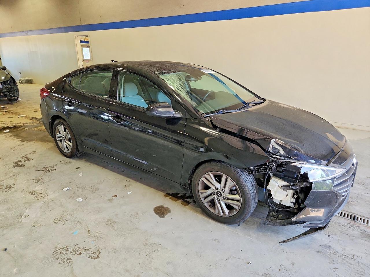 Hyundai ELANTRA Value Edition