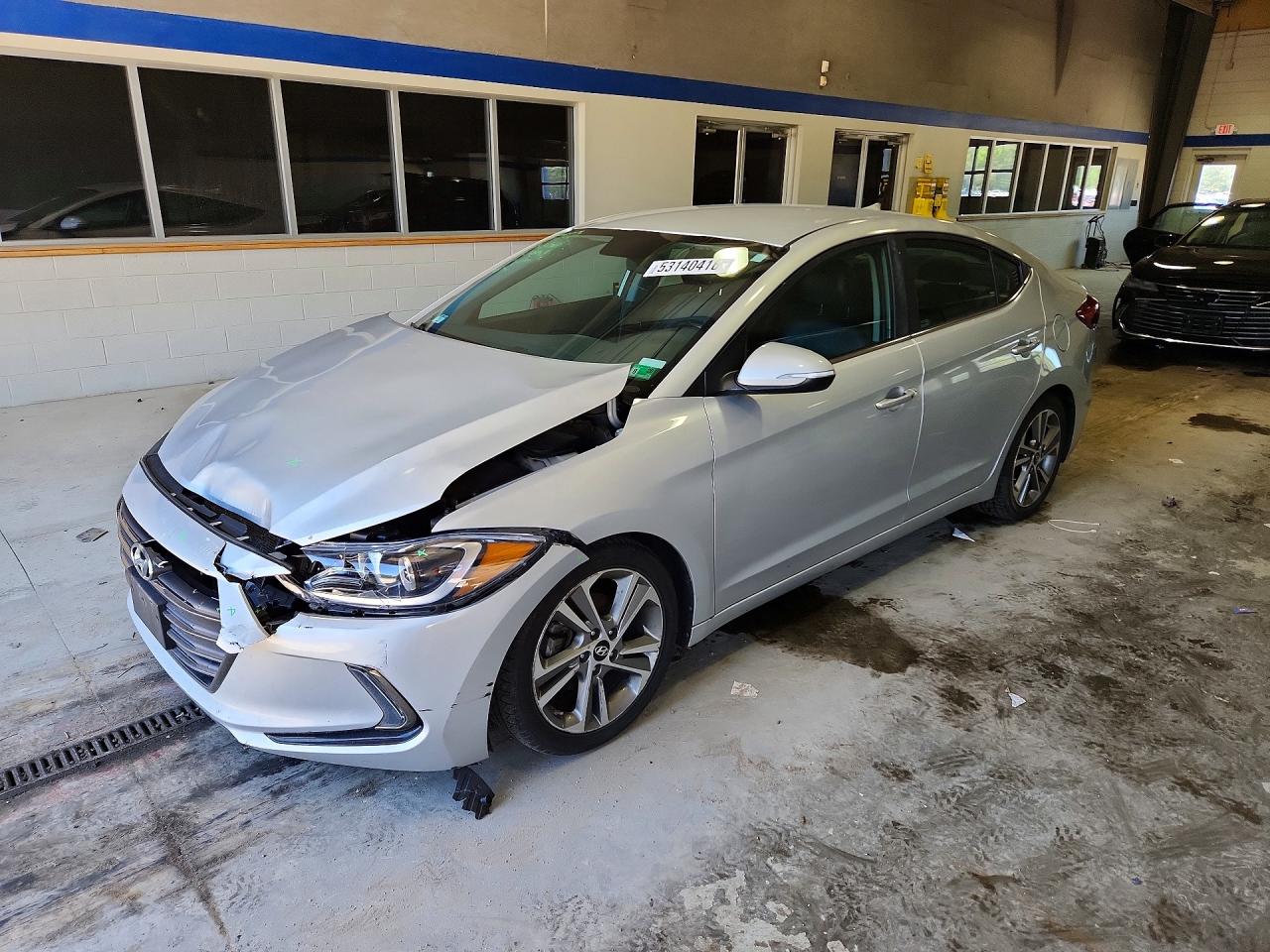 Salvage Hyundai ELANTRA Image