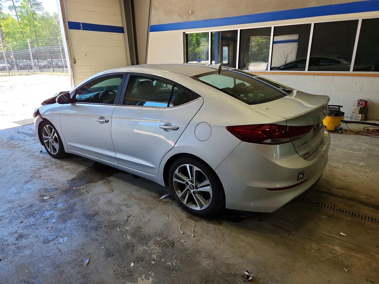 Hyundai ELANTRA Limited