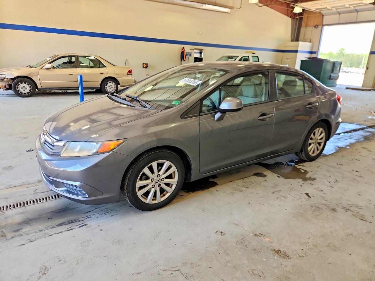 Salvage Honda Civic Image