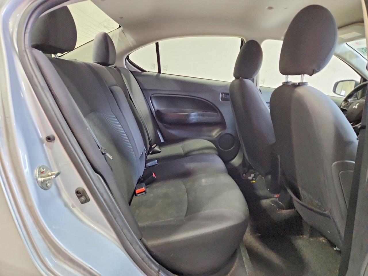 Mitsubishi Mirage G4 Es