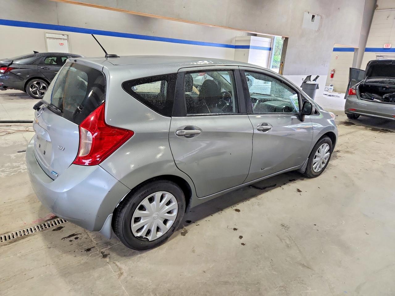Nissan Versa Sv